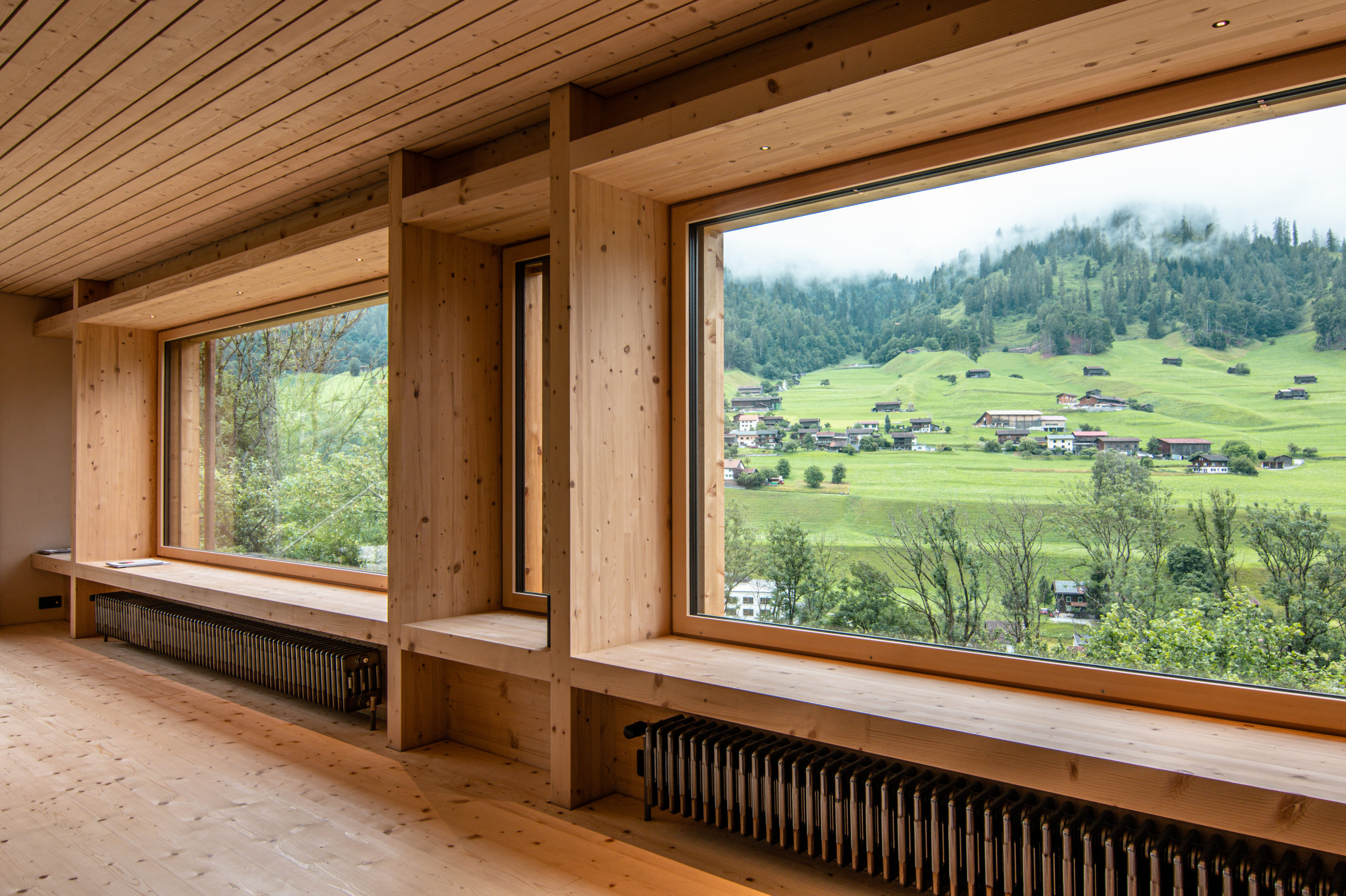 Ferienhaus Jenaz 2021