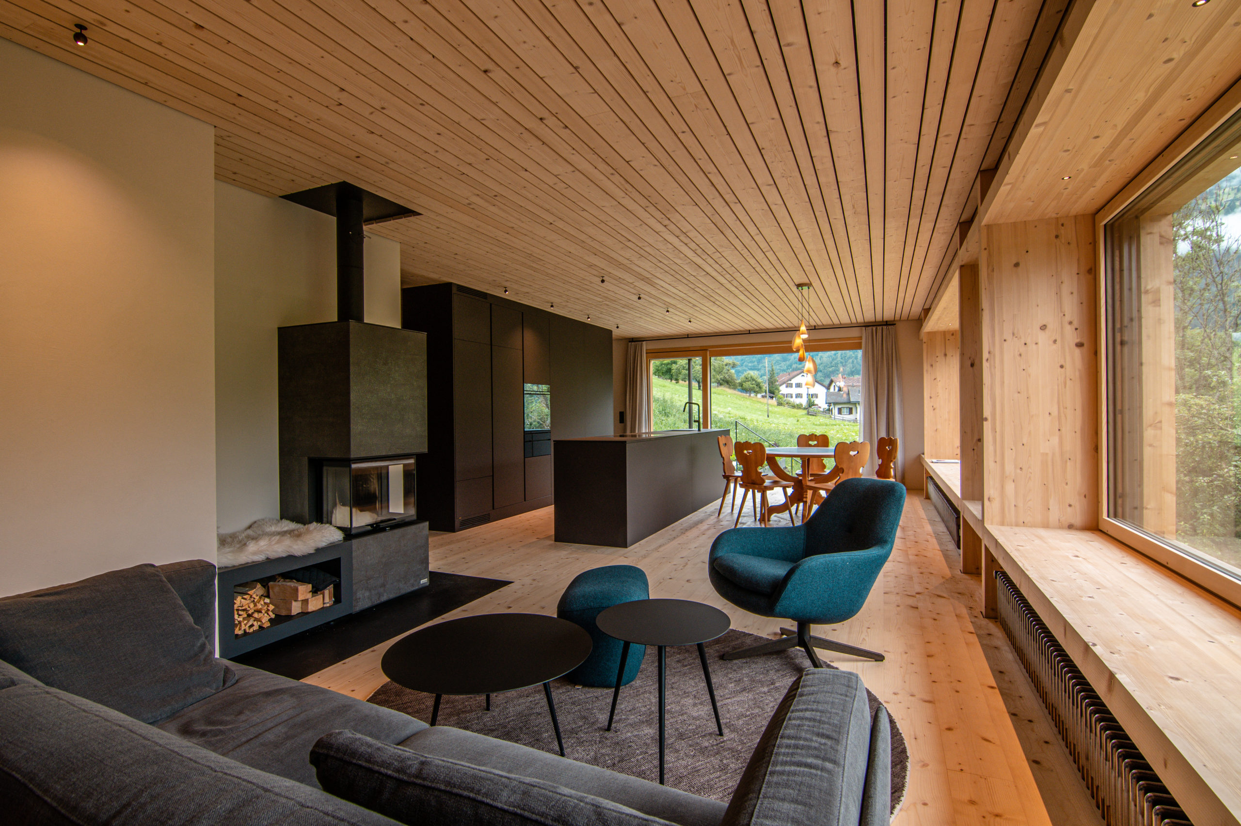 Ferienhaus Jenaz 2021